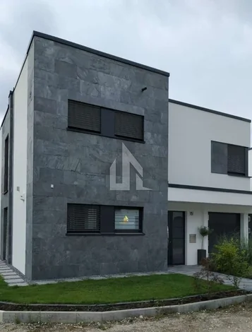 tip-article-image-Płyty z łupka Silver Grey na elewacjach budynków - pozwól się zainspirować!